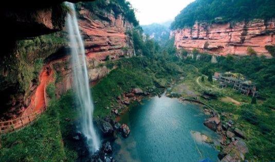 重慶市旅游景點(diǎn)大全，探索山城的魅力，重慶山城旅游攻略，探索重慶市的必游景點(diǎn)